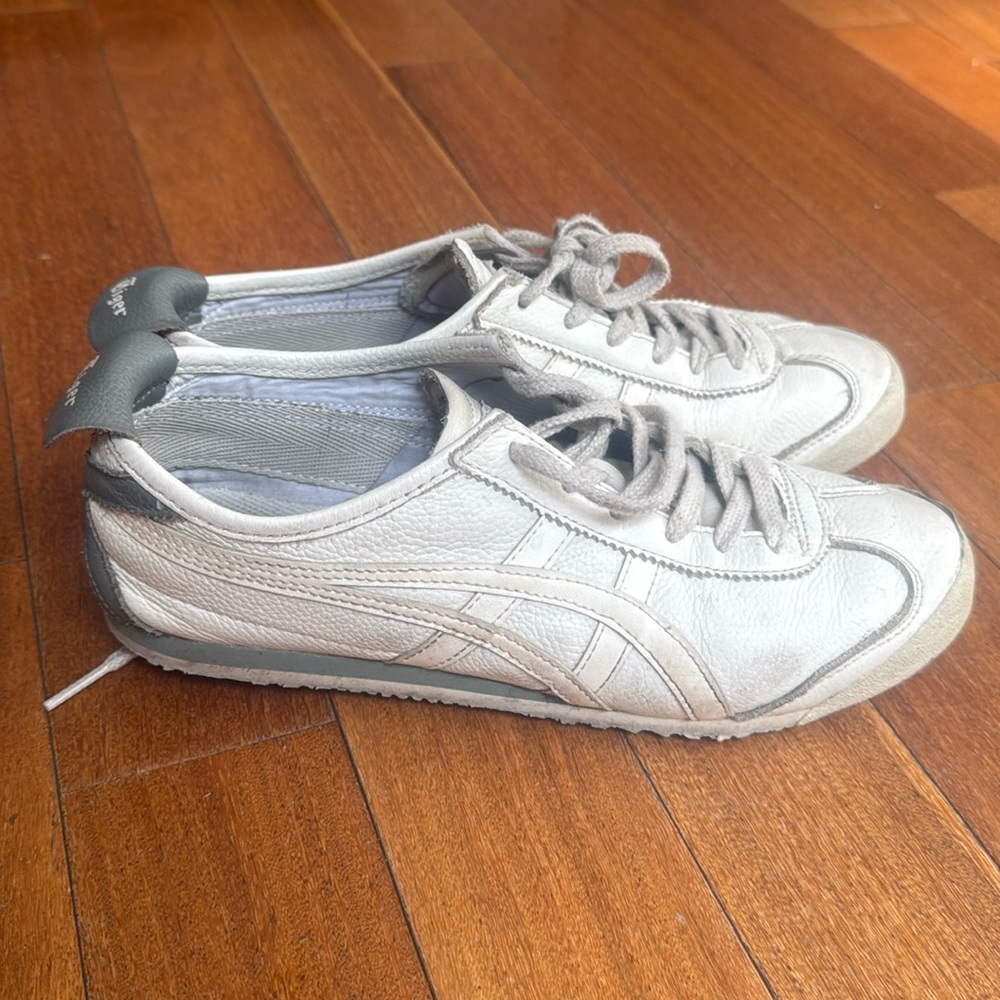 Onitsuka Tiger Cream/Olive Sneakers (39.5EU/8.5US) from Japan